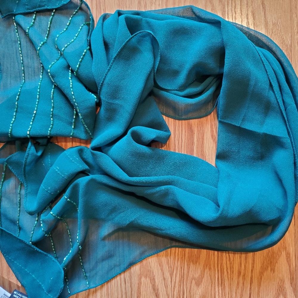 Jones New York dark green scarf. NWT